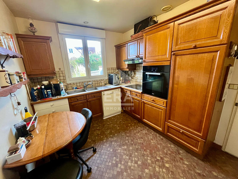 Maison - 95 m² - 5 pièces