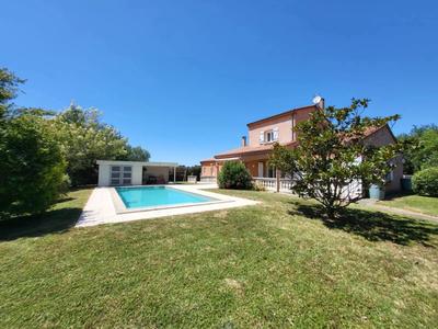 Maison - 130 m² - 6 pièces