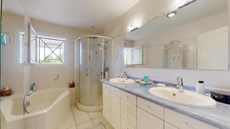 Maison - 160 m² - 7 pièces