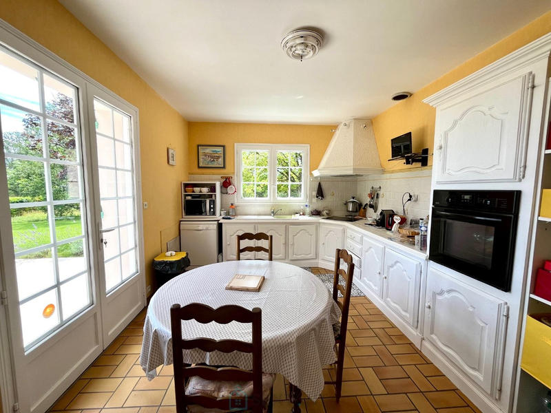 Maison - 187 m² - 7 pièces