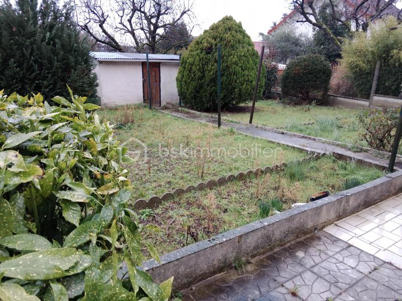 Maison traditionnelle - 92 m² - 4 pièces