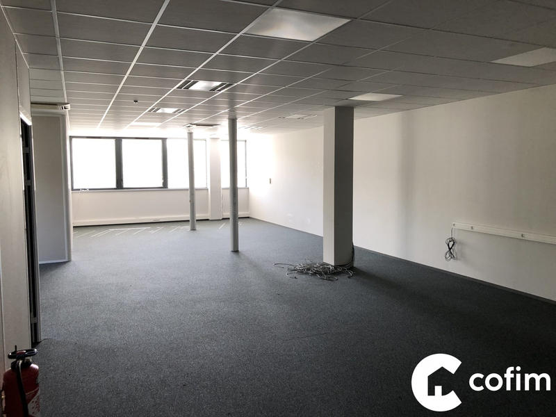 Bureau - 151 m²