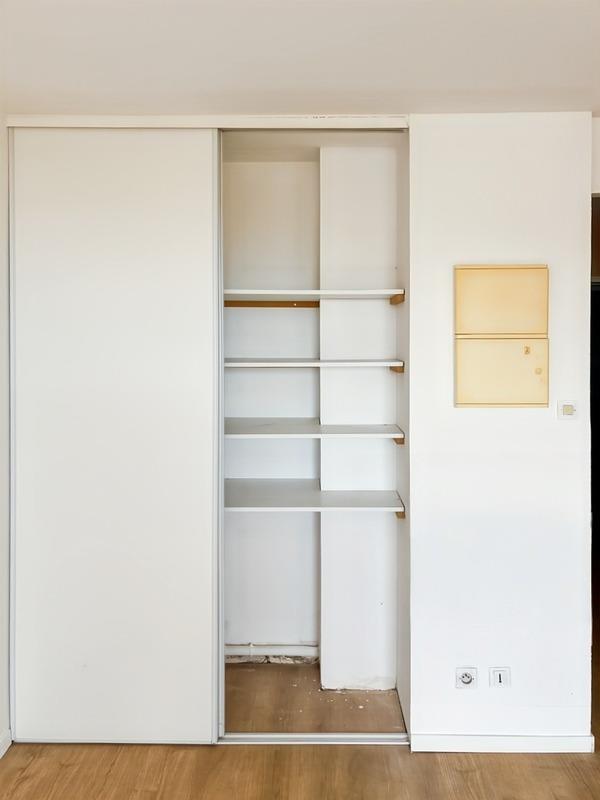 Studio - 25 m² - 1 pièce