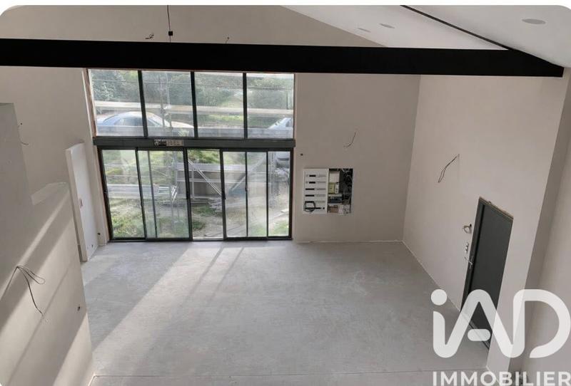 Maison - 252 m² - 8 pièces