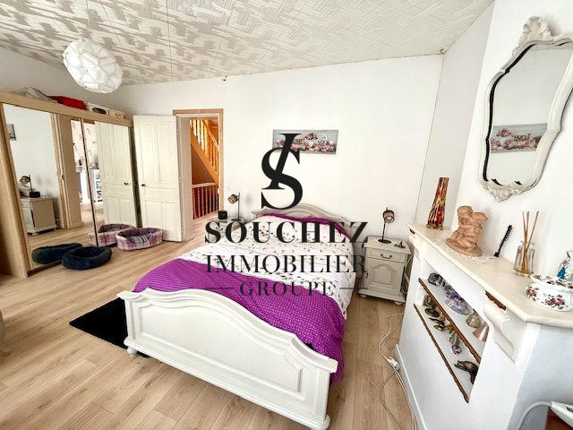 Maison - 122 m² - 5 pièces