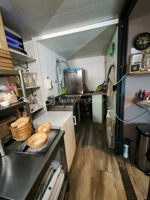 Local commercial - 99 m² - 2 pièces
