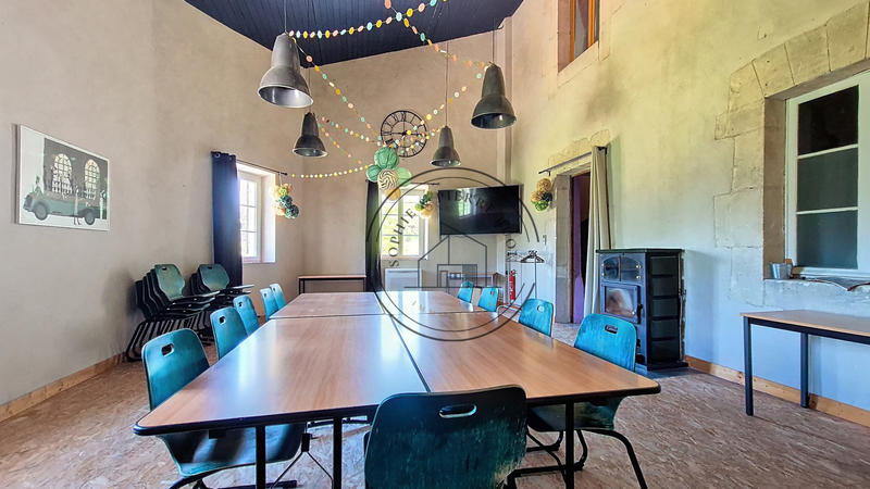 Maison - 450 m² - 19 pièces