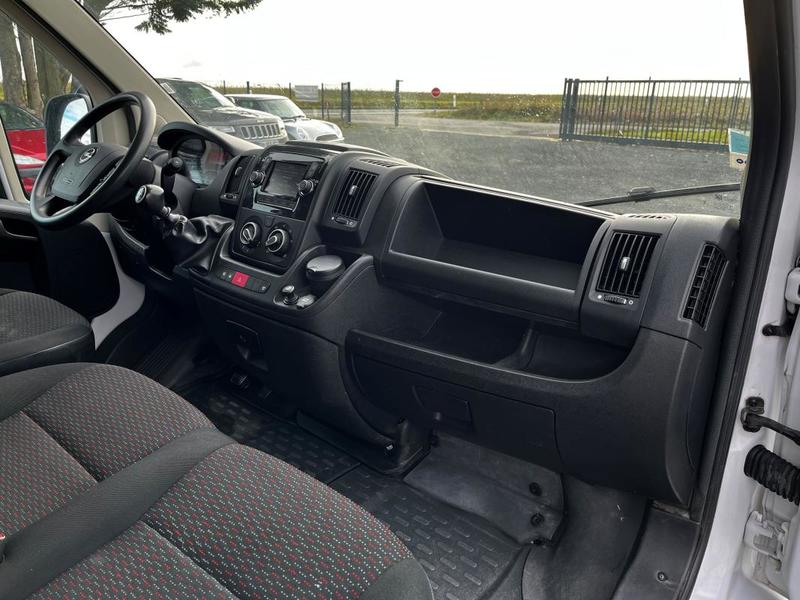 Opel Movano II 2.2 Fourgon 3.5t L2h2 140 Pack Business