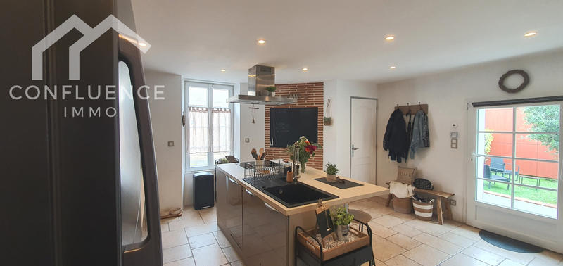 Maison - 110 m² - 4 pièces