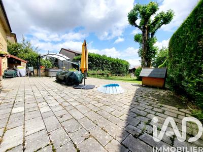 Maison - 220 m² - 7 pièces