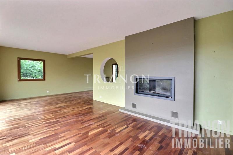 Maison - 240 m² - 7 pièces