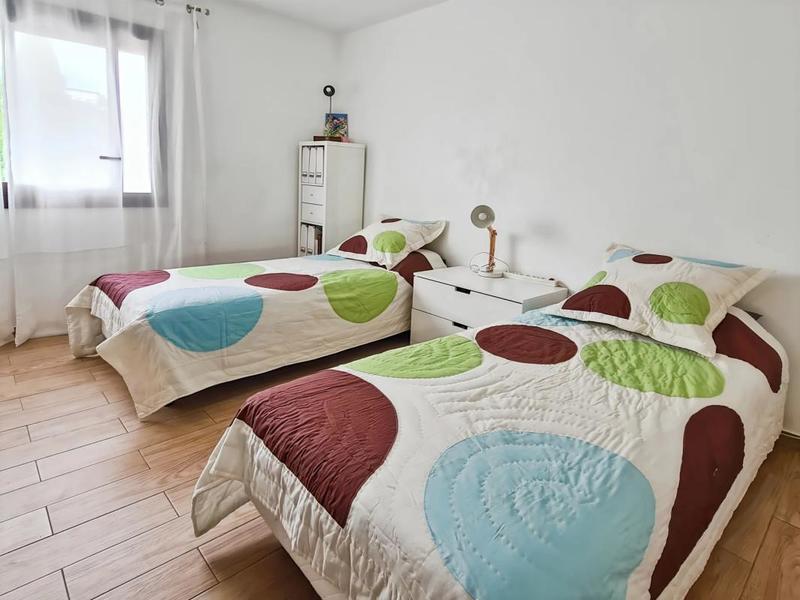 Appartement - 93 m² - 5 pièces