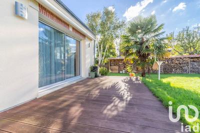 Maison - 192 m² - 9 pièces