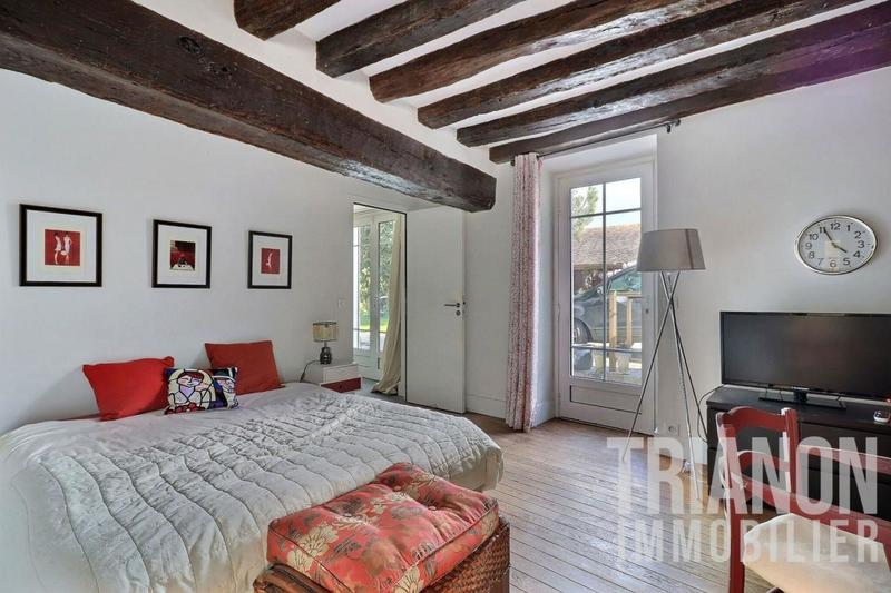 Demeure - 301 m² - 11 pièces