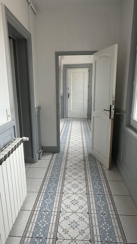 Maison - 284 m² - 11 pièces