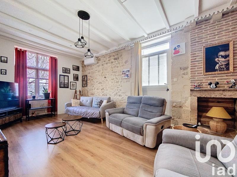 Maison - 225 m² - 8 pièces