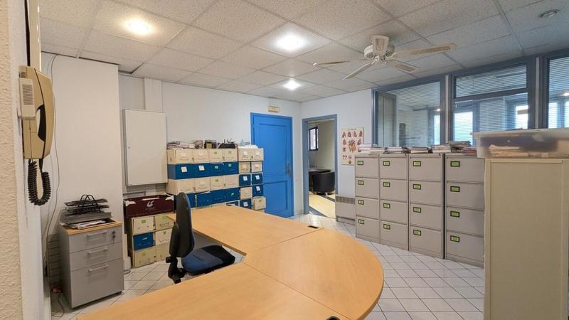 Bureau - 113 m² - 4 pièces