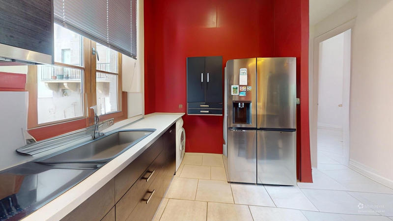 Appartement - 94 m² - 4 pièces