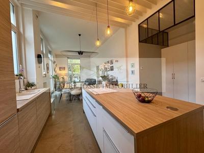 Appartement - 100 m² - 5 pièces