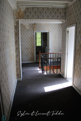 Maison - 330 m² - 17 pièces