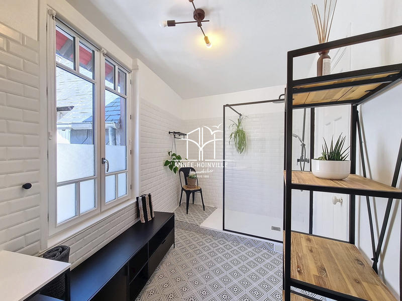 Maison - 176 m² - 6 pièces