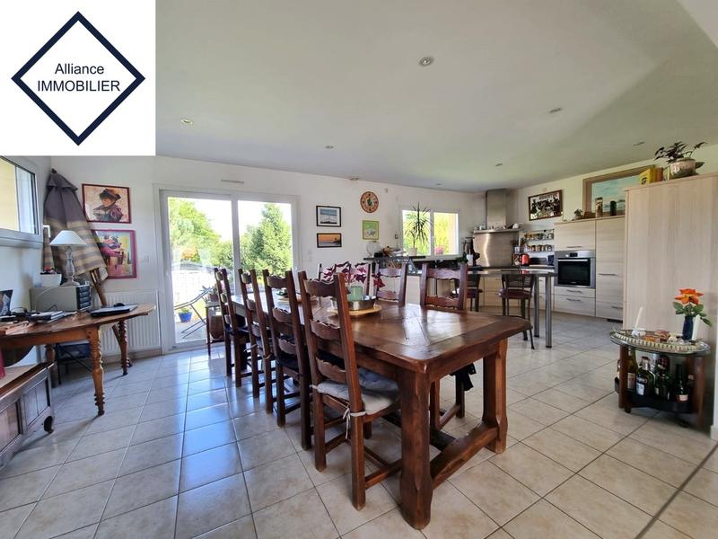 Maison - 89 m² - 5 pièces