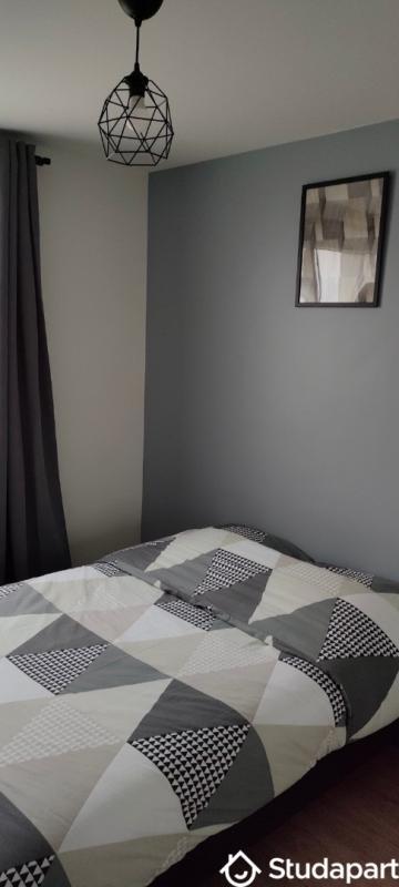 Chambre - 9 m² - 1 pièce