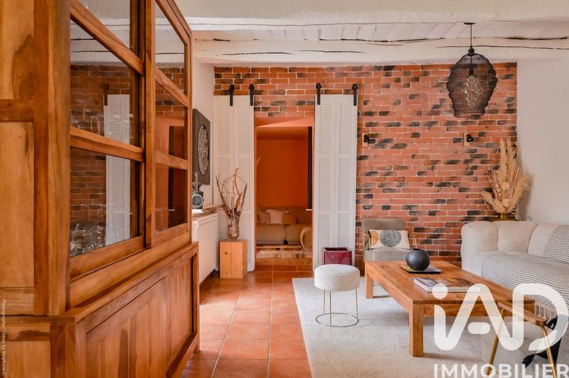 Maison - 228 m² - 6 pièces