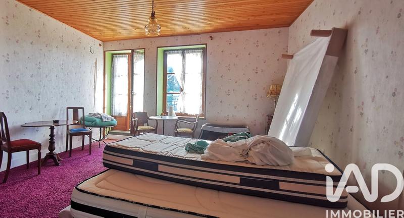 Maison - 237 m² - 10 pièces