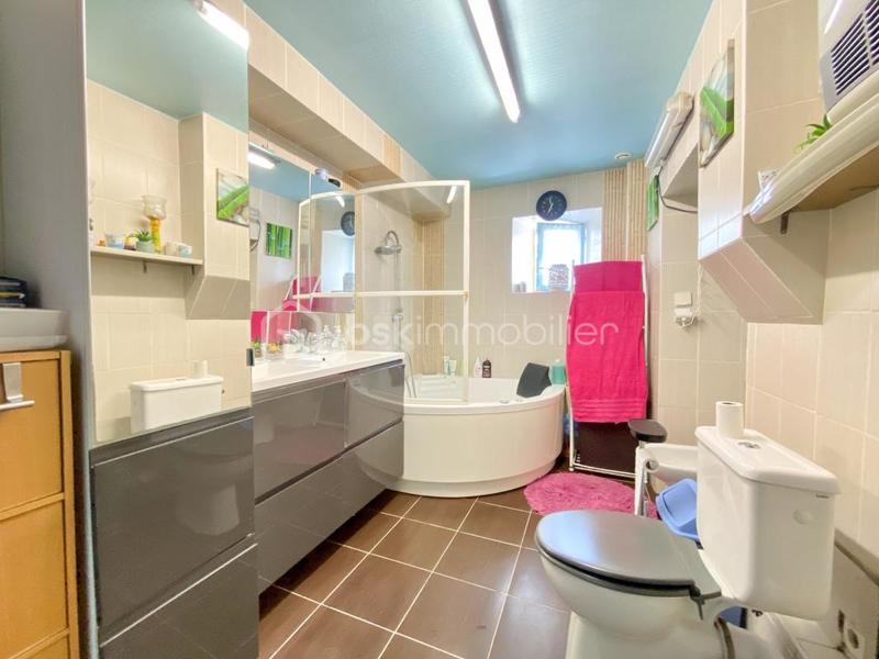 Maison en pierre - 200 m² - 9 pièces