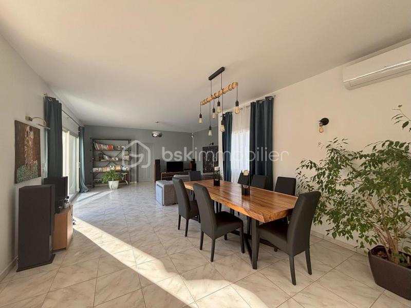 Villa - 153 m² - 5 pièces