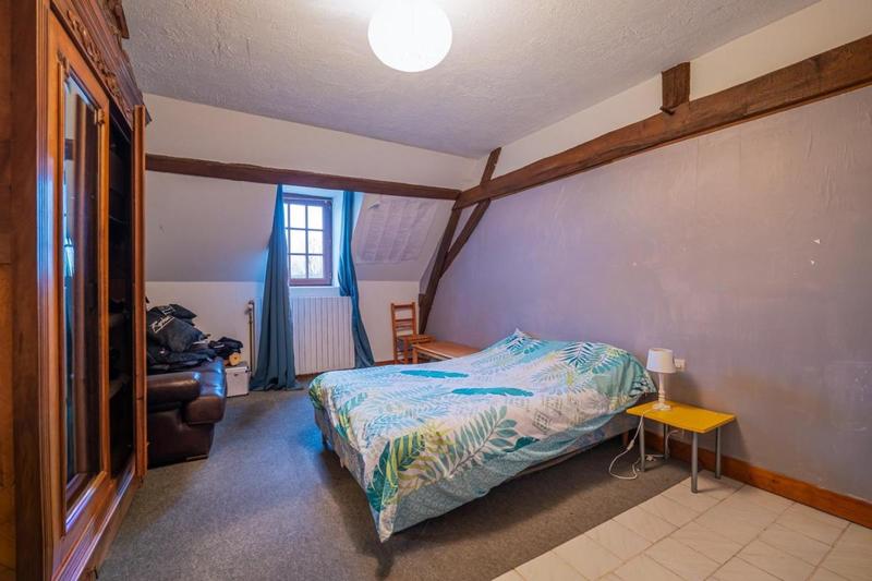 Propriété - 240 m² - 8 pièces