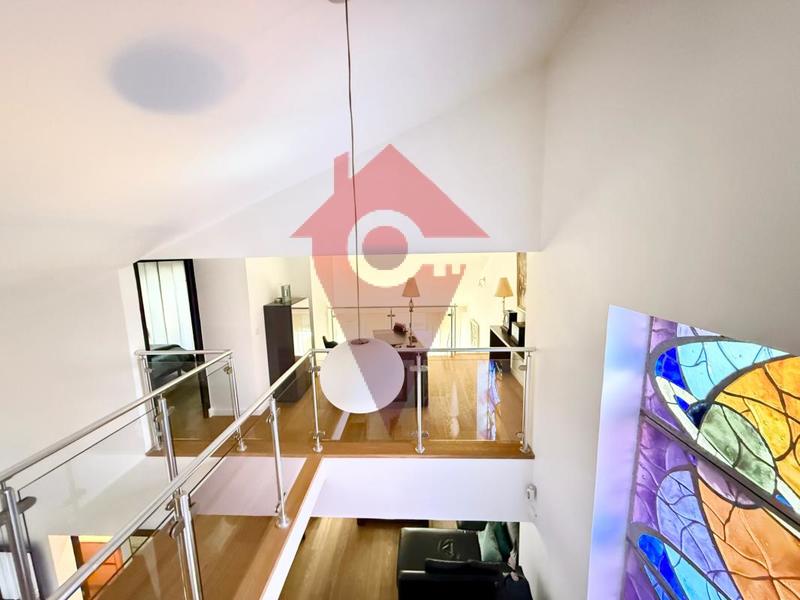 Maison d'architecte - 204 m² - 9 pièces