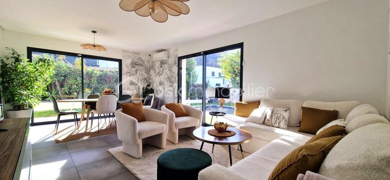 Maison - 93 m² - 4 pièces