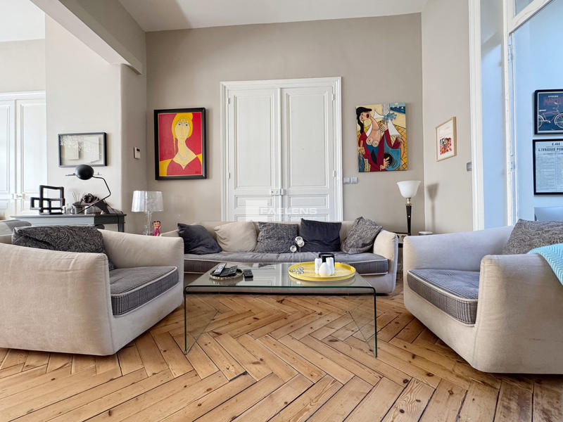 Maison - 190 m² - 6 pièces