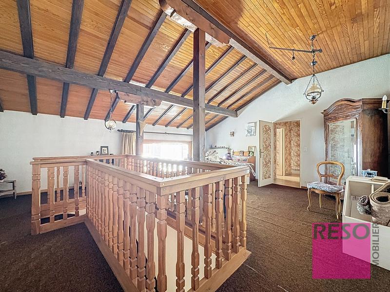 Maison - 290 m² - 10 pièces