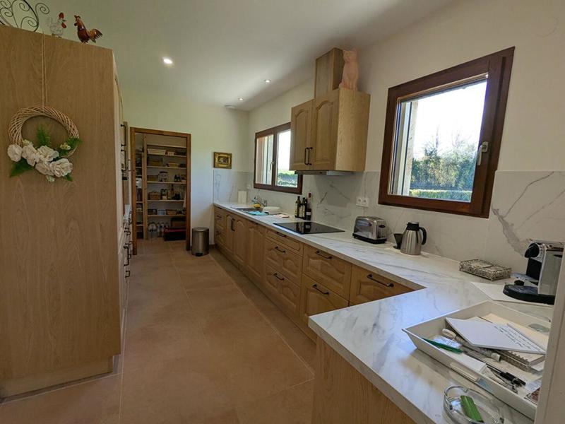 Maison - 145 m² - 5 pièces