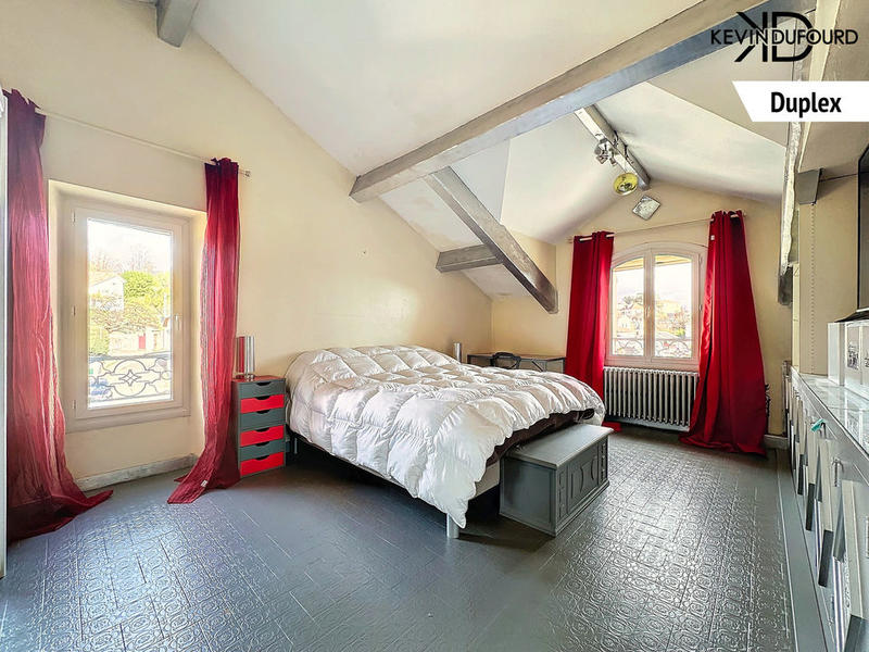 Maison - 290 m² - 10 pièces