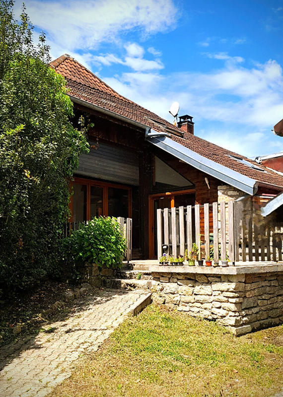 Maison - 330 m² - 14 pièces