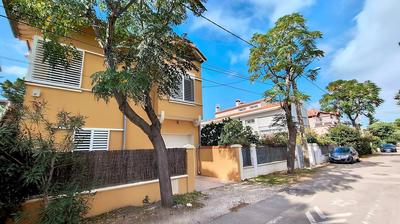 Maison - 158 m² - 7 pièces