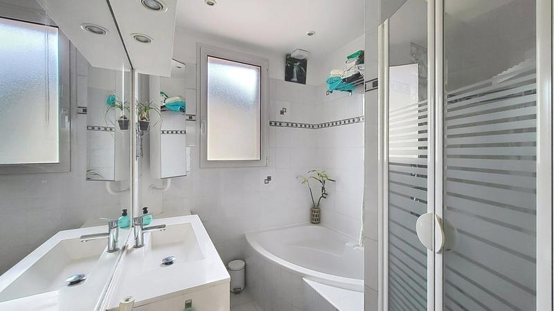 Maison - 113 m² - 5 pièces