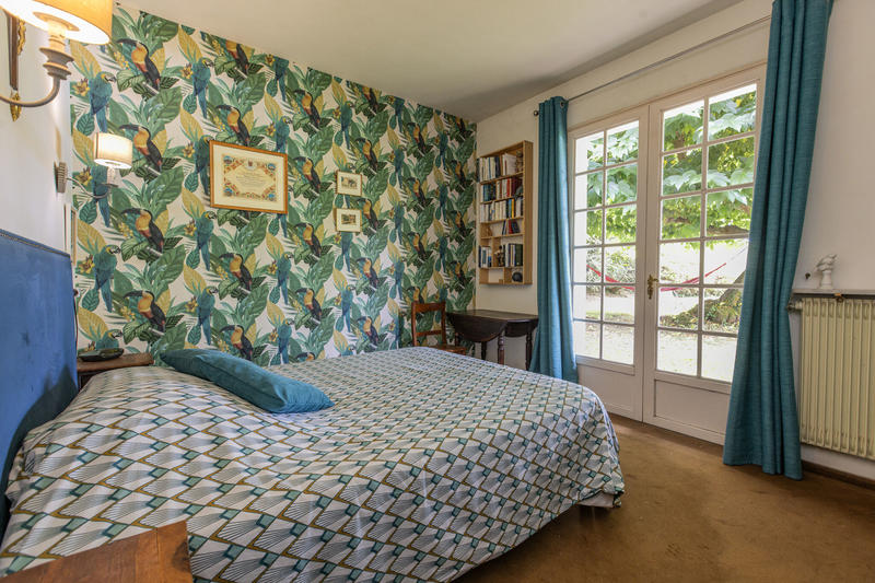 Maison - 224 m² - 9 pièces