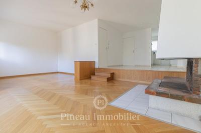 Maison - 103 m² - 5 pièces