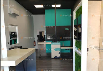 Local commercial - 275 m²