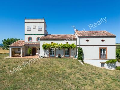 Maison - 278 m² - 7 pièces