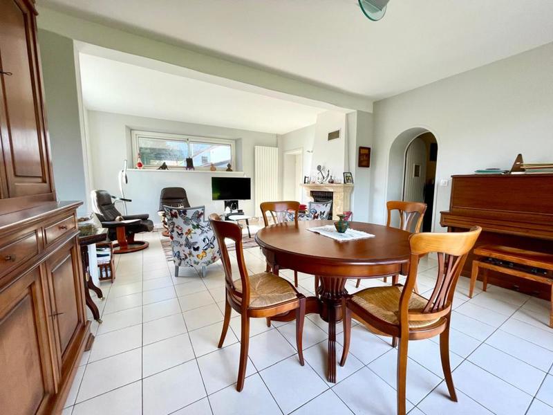 Maison - 145 m² - 6 pièces