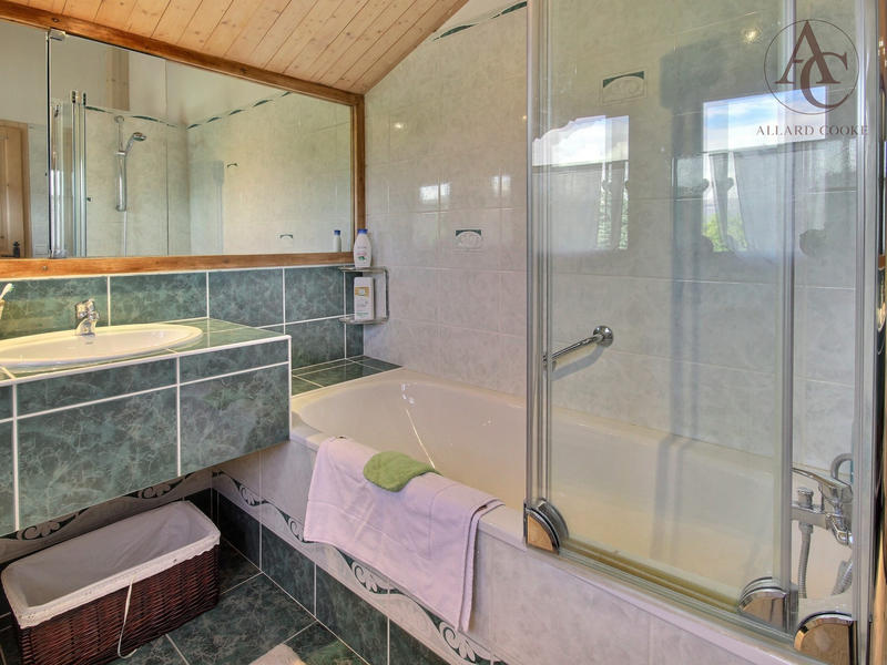 Châlet - 113 m² - 4 pièces