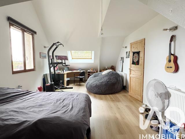 Maison - 230 m² - 9 pièces