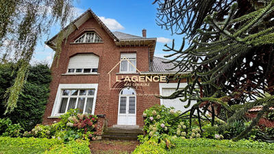 Maison - 236 m² - 10 pièces