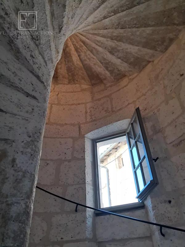 Immeuble - 265 m² - 11 pièces